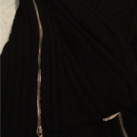 Alexander McQueen balck 100% virgin wool sweater with zips - Picture 5 of 6